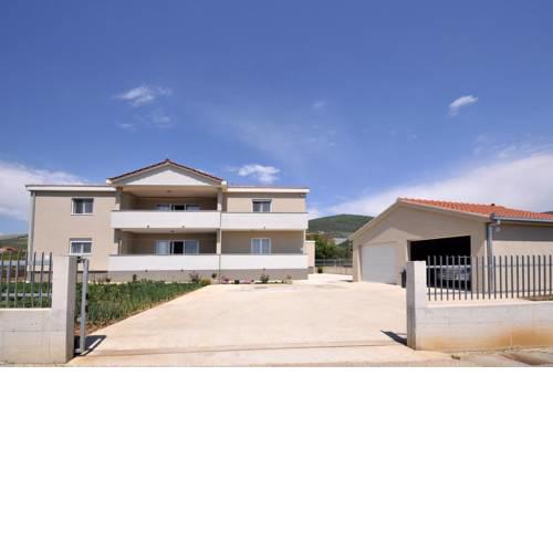 Apartment Plano 11649a