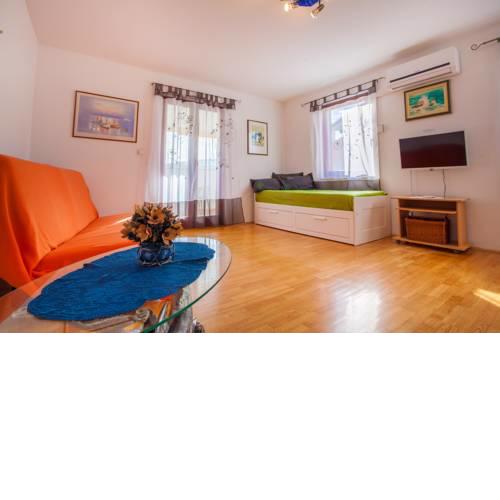 Apartment Pleša Cres