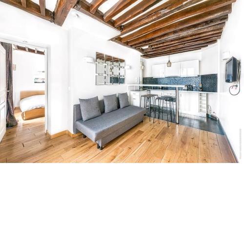 Apartment Pompidou-Marais by B'Your Home