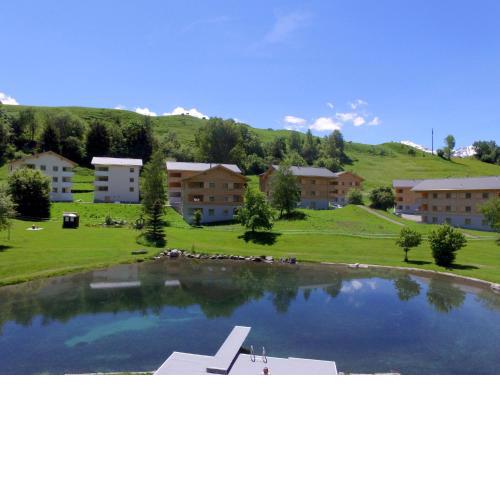 Apartment Pradas Resort - 2-5 Zimmer Premium by Interhome
