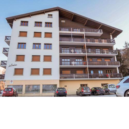 Apartment Praplan 21-22 by Interhome