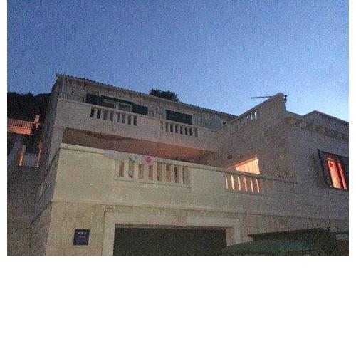 Apartment Pucisca 11416a