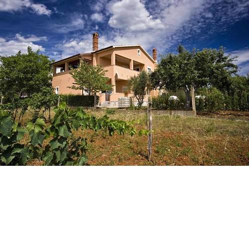 Apartment Pula 7420a
