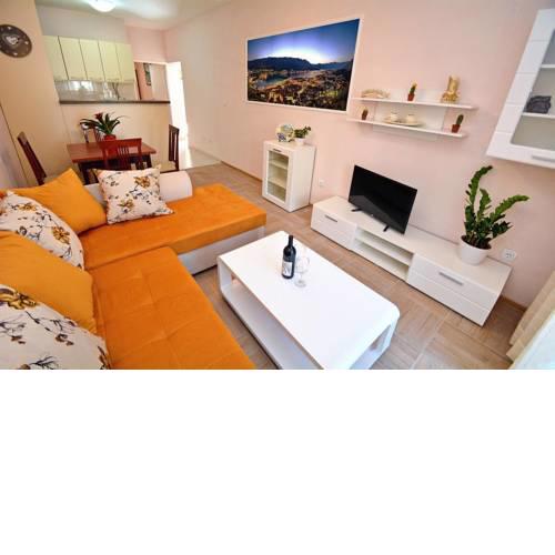 Apartment Rajhel Lux