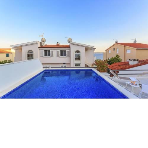 Apartment Rastici 1084b