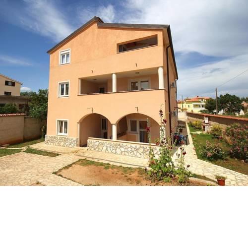Apartment REKA