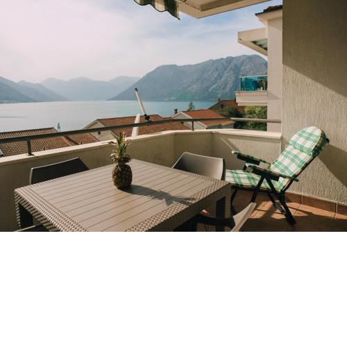 Apartment Riviera Dobrota