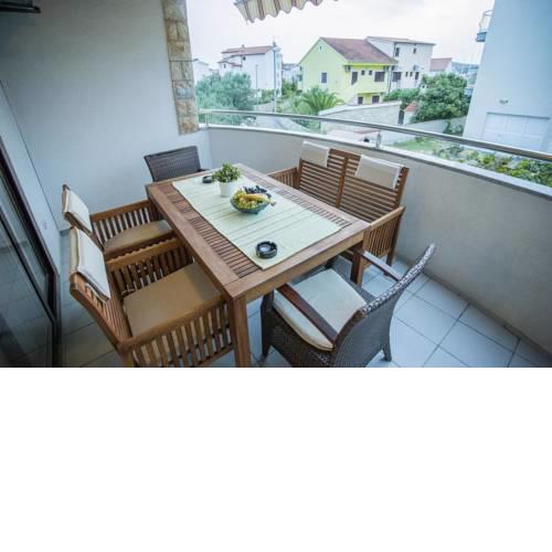 Apartment Rogoznica 2669b