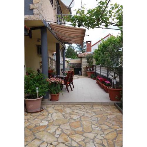 Apartment Sabunike 13617a