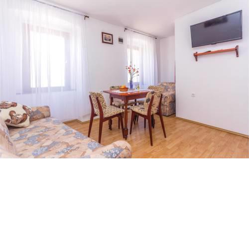 Apartment San 04
