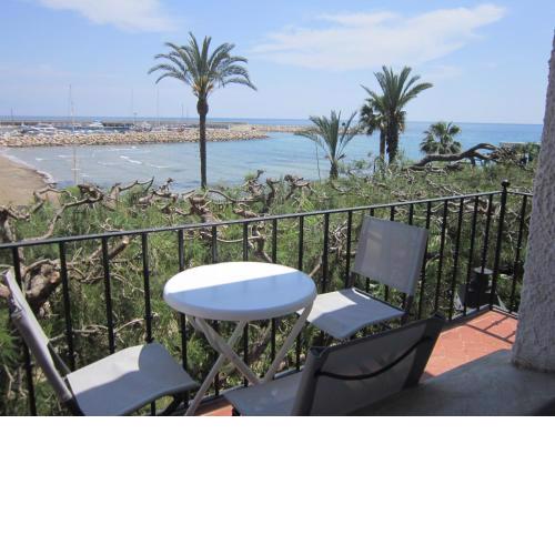 Apartment SEAFRONT View - PORT AVENTURA