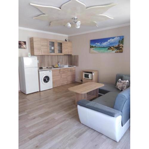 Apartment See Breeze