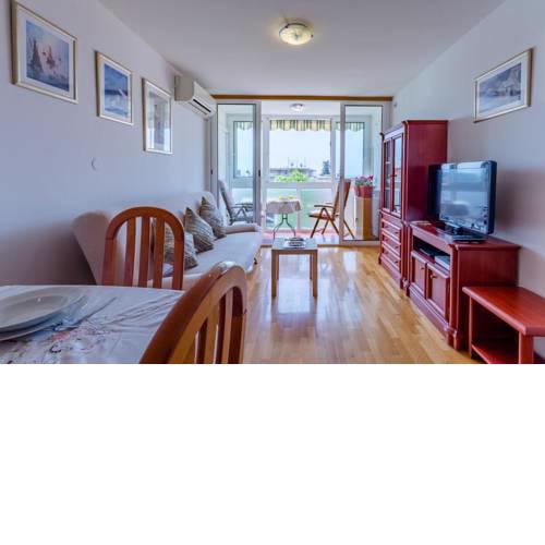 Apartment Split 11660a