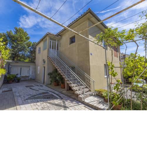 Apartment Tara I