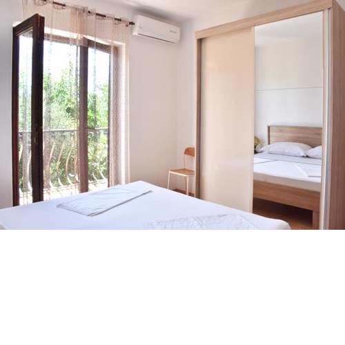 Apartment Tucepi 6775a
