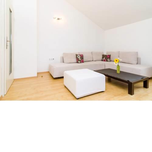 Apartment Ul. Žrtava s Dakse