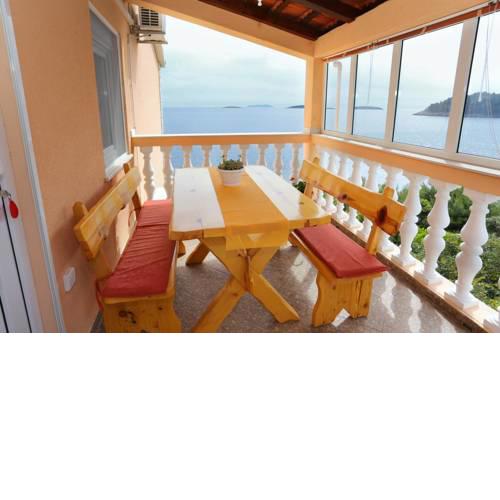 Apartment Uvala Karbuni 10045c