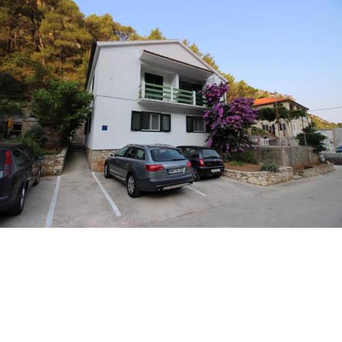 Apartment Vela Stiniva 17075b