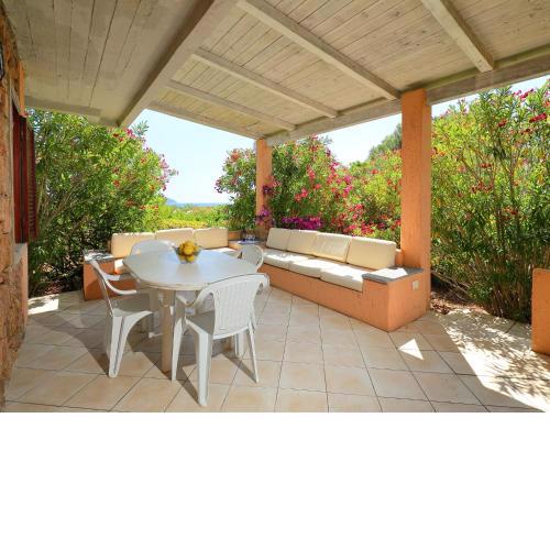 Apartment Vista Figari by Interhome