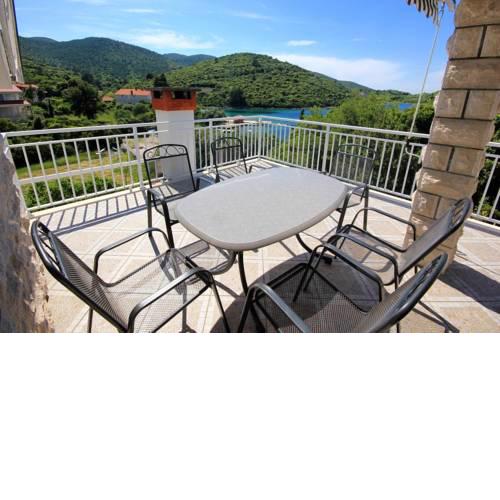 Apartment Vrbovica 4452b