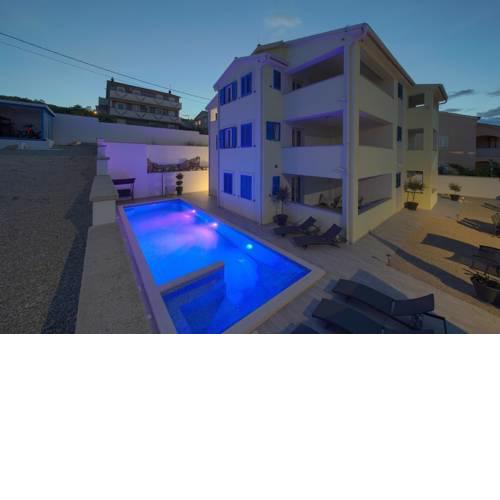 Apartment Vrh 17951b