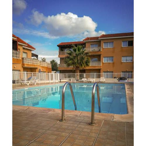 Apartment Walnut103 with pool