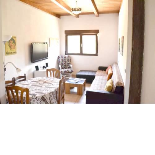 Apartment with 2 bedrooms in Ambroz with wonderful mountain view shared pool and WiFi 27 km from the slopes