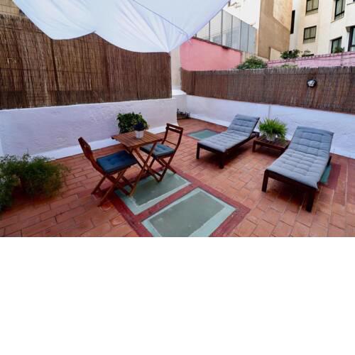 Apartment with 2 bedrooms in Barcelona with furnished terrace and WiFi 4 km from the beach