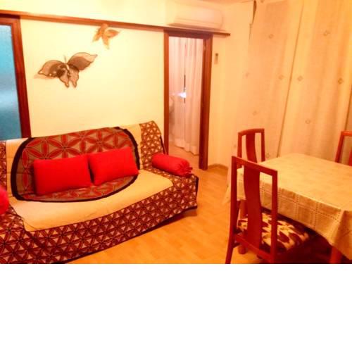 Apartment with 2 bedrooms in Calella with wonderful city view and furnished balcony 170 m from the beach