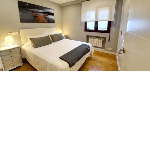 Apartment with 2 bedrooms in Gijon with wonderful city view and WiFi 500 m from the beach