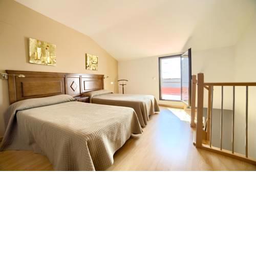 Apartment with 2 bedrooms in Gudar with wonderful mountain view balcony and WiFi 150 km from the beach