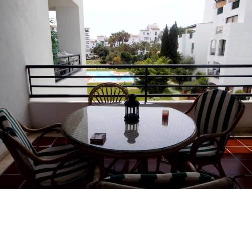 Apartment with 2 bedrooms in Marbella with shared pool furnished balcony and WiFi 500 m from the beach