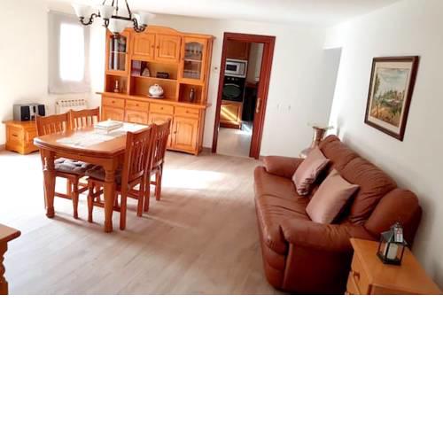 Apartment with 2 bedrooms in Maspujols with enclosed garden and WiFi 17 km from the beach