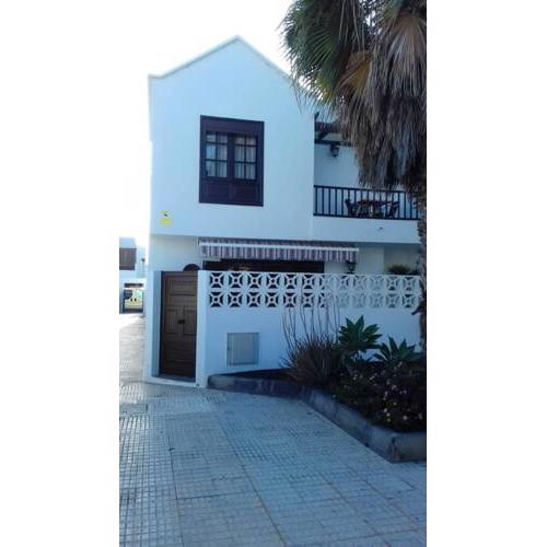 Apartment with 2 bedrooms in Playa Honda with wonderful city view furnished terrace and WiFi 500 m from the beach