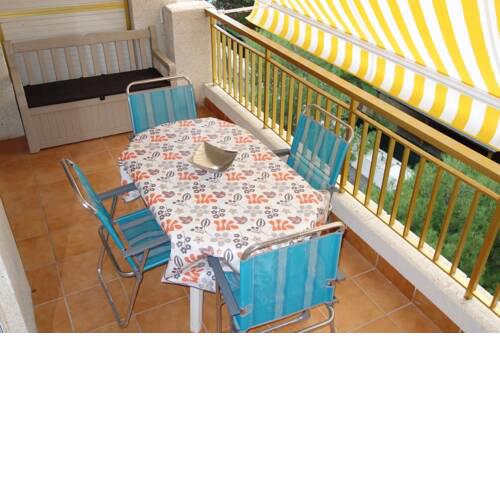 Apartment with 2 bedrooms in Salou with wonderful city view shared pool furnished balcony 300 m from the beach