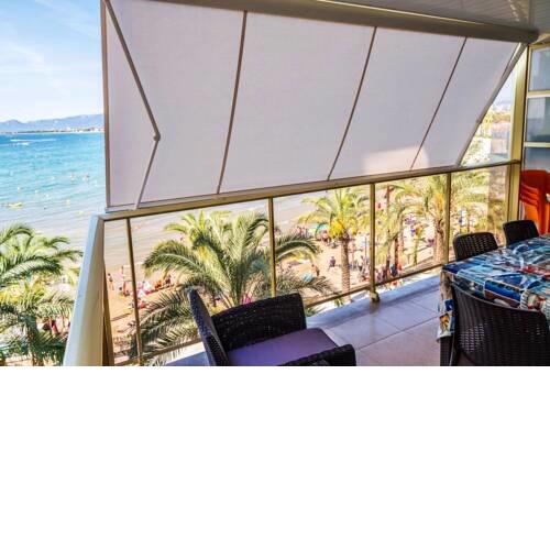 Apartment with 2 bedrooms in Salou with wonderful sea view and WiFi 10 m from the beach