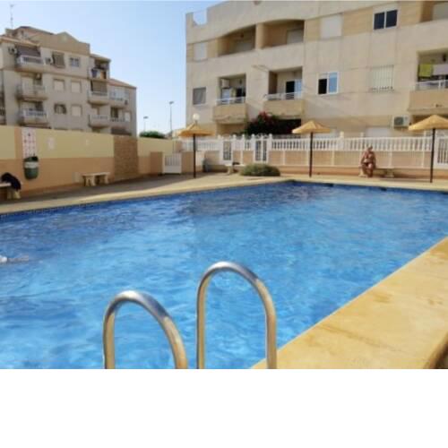 Apartment with 2 bedrooms in Torrevieja with private pool terrace and WiFi 1 km from the beach