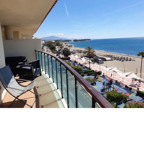 Apartment with 3 bedrooms in Estepona with wonderful sea view furnished balcony and WiFi