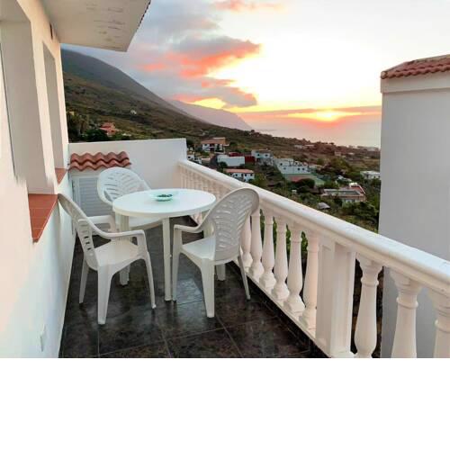 Apartment with 3 bedrooms in Frontera with wonderful sea view and furnished terrace 3 km from the beach