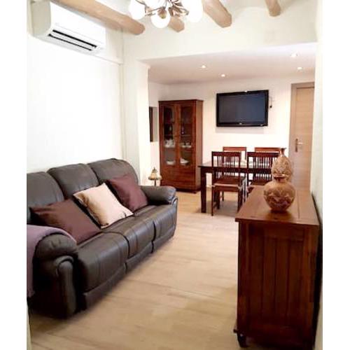 Apartment with 3 bedrooms in Maspujols with enclosed garden and WiFi 17 km from the beach
