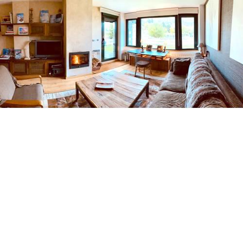 Apartment with 3 bedrooms in Panticosa with wonderful mountain view shared pool enclosed garden 2 km from the slopes
