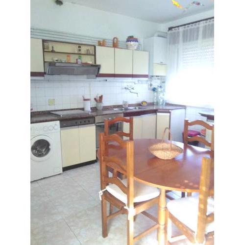 Apartment with 3 bedrooms in Vilagarcia de Arousa 130 m from the beach