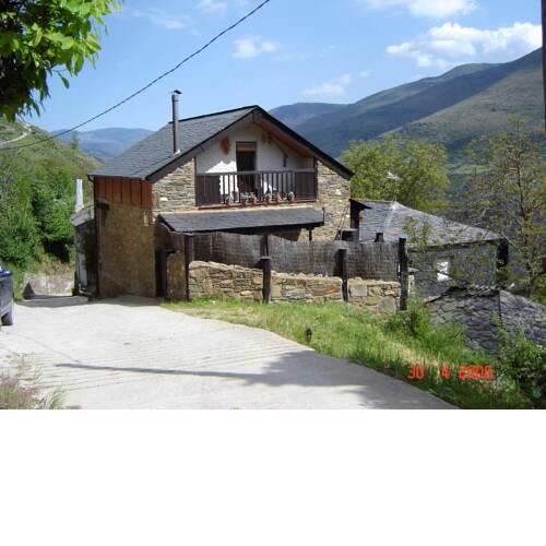 Apartment with 4 bedrooms in Odollo with wonderful mountain view and balcony