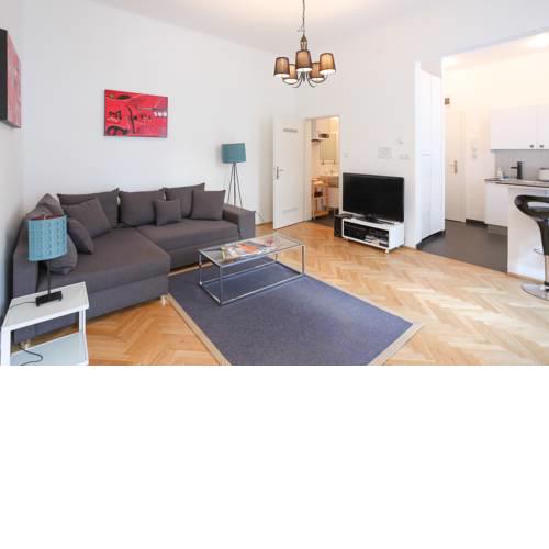 Apartment with balcony - trendy neighborhood