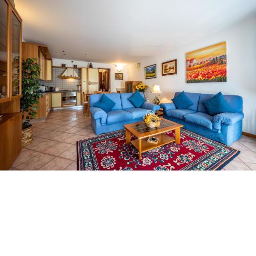 Apartment with bicycle storage in Dongo - Larihome A24