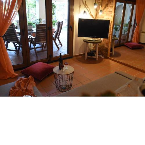 Apartment with garden 20 meters from the beach