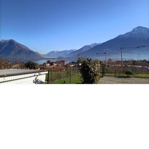 Apartment with garden, lake view and parking - Larihome A15