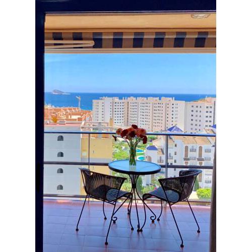 Apartment with one bedroom in Benidorm with wonderful sea view shared pool balcony