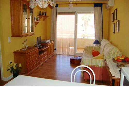 Apartment with one bedroom in Canet d'en Berenguer with furnished terrace 100 m from the beach