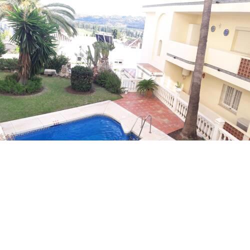 Apartment with one bedroom in Las Lagunas de Mijas with shared pool furnished terrace and WiFi 7 km from the beach